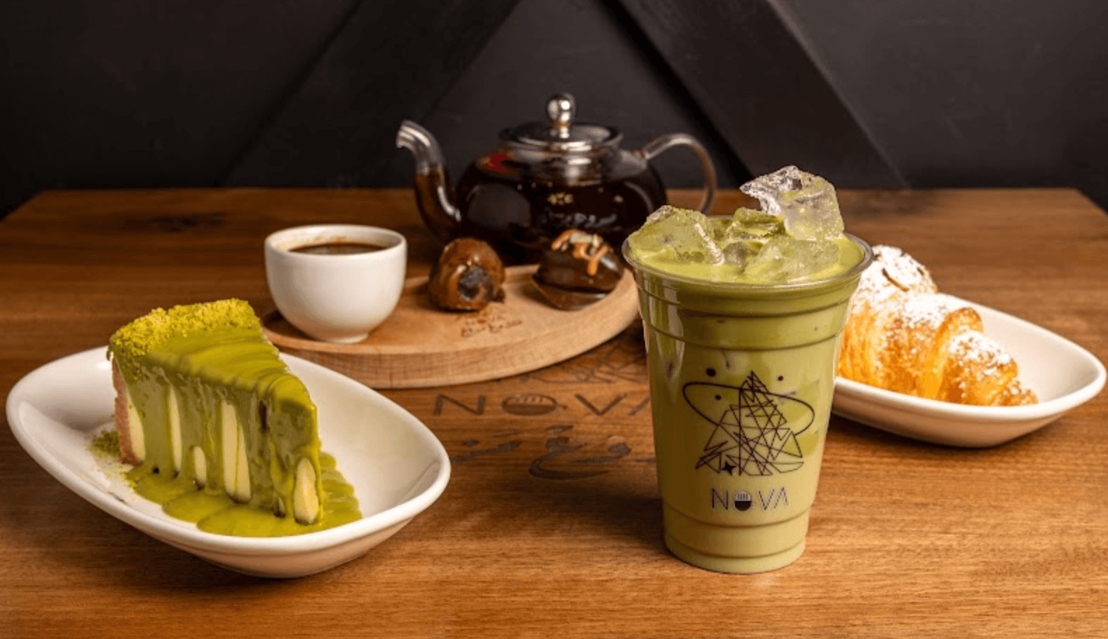 Drinks and desserts at Nova Cafe (Mix3)